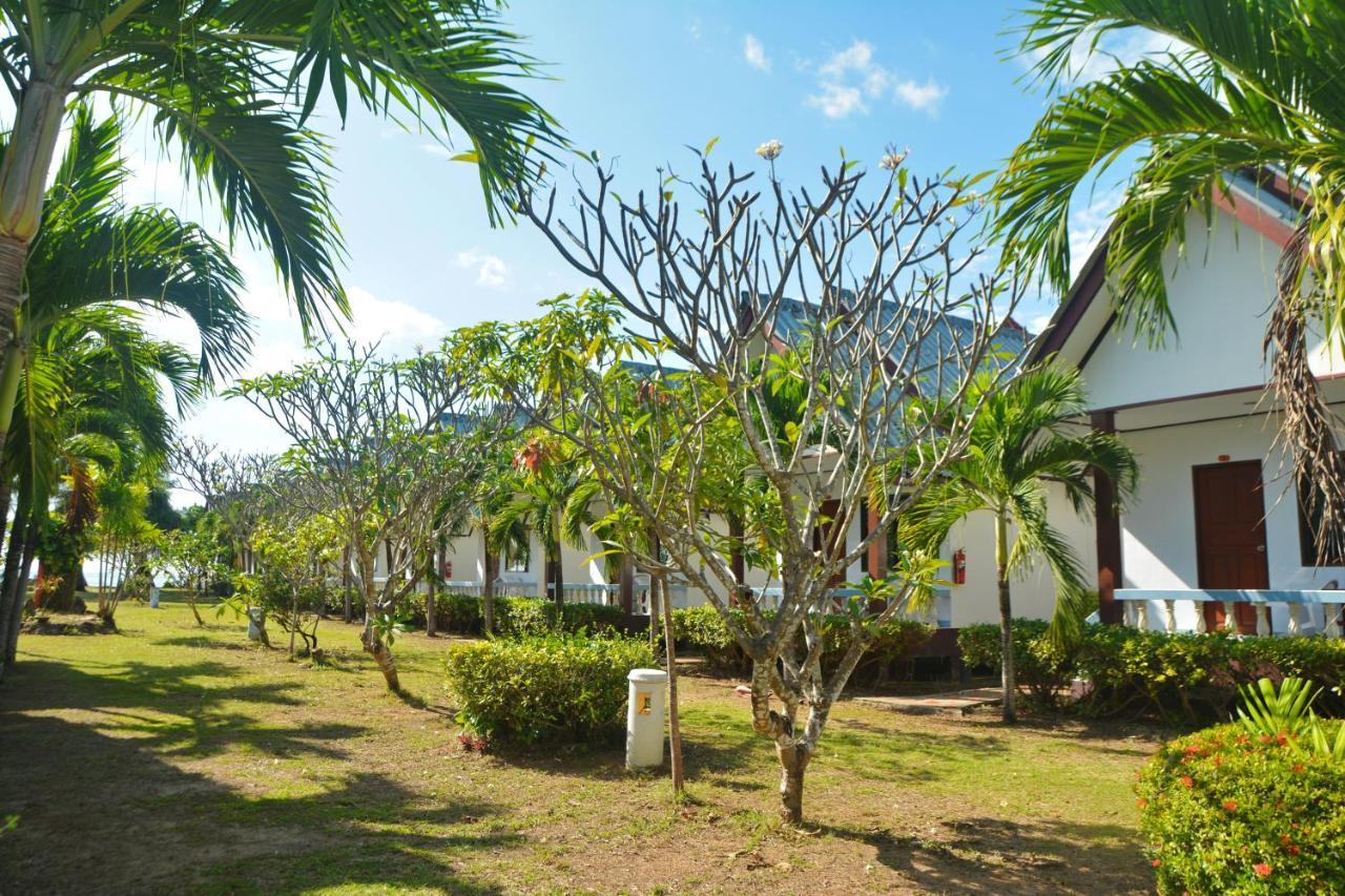 Klongdao Beach Resort Koh Lanta Exterior photo