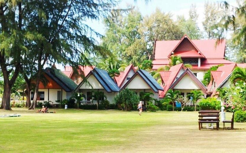 Klongdao Beach Resort Koh Lanta Exterior photo